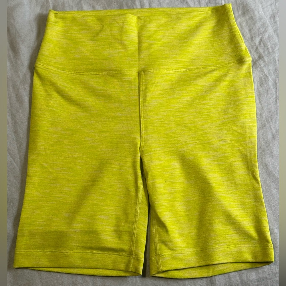 Outdoor Voices Yellow Flow 7” Short - Small